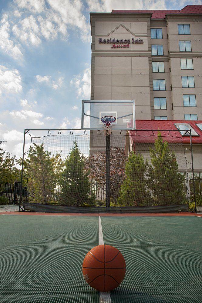 Residence Inn By Marriott Toronto Airport Екстер'єр фото