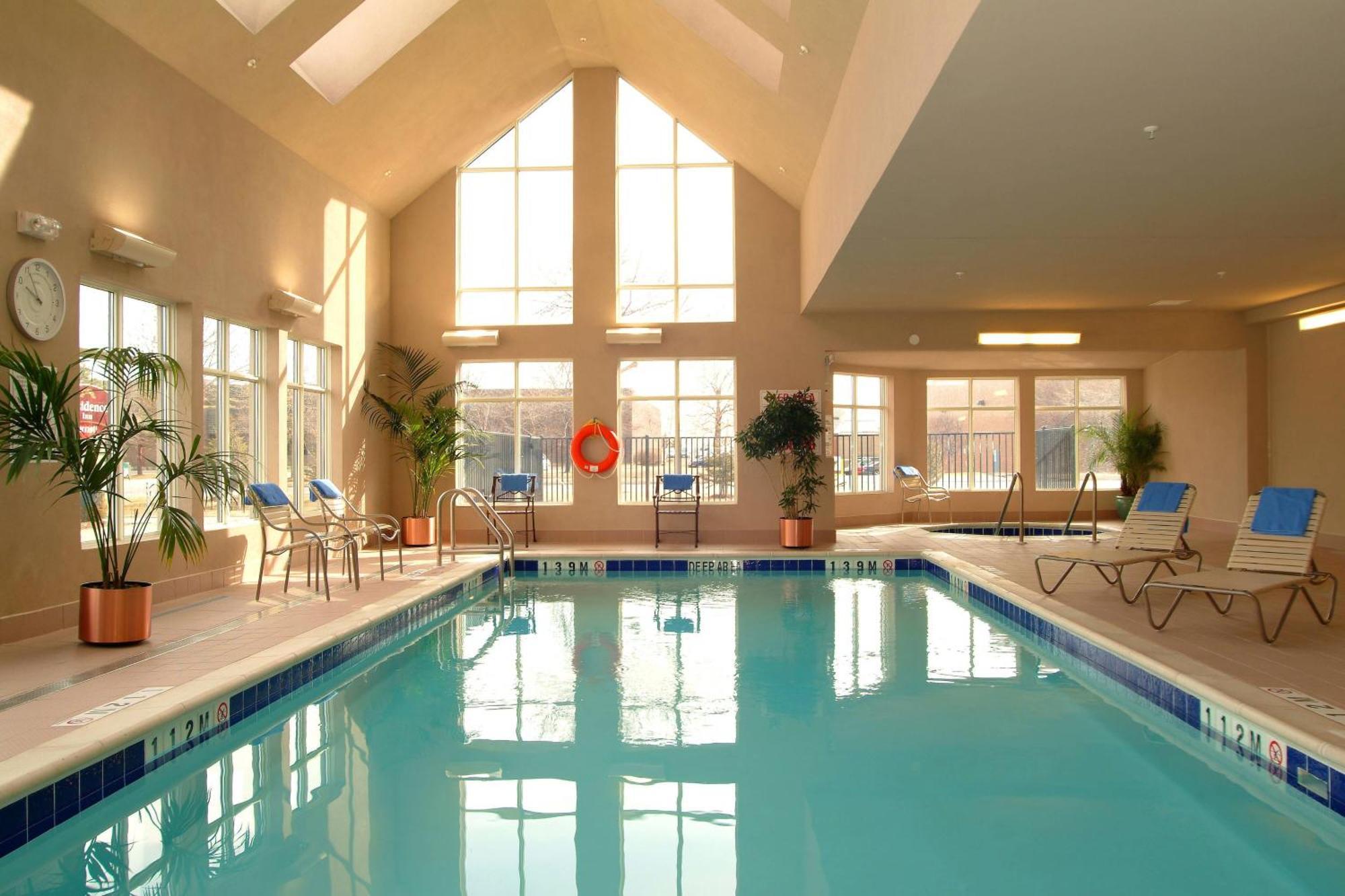 Residence Inn By Marriott Toronto Airport Екстер'єр фото